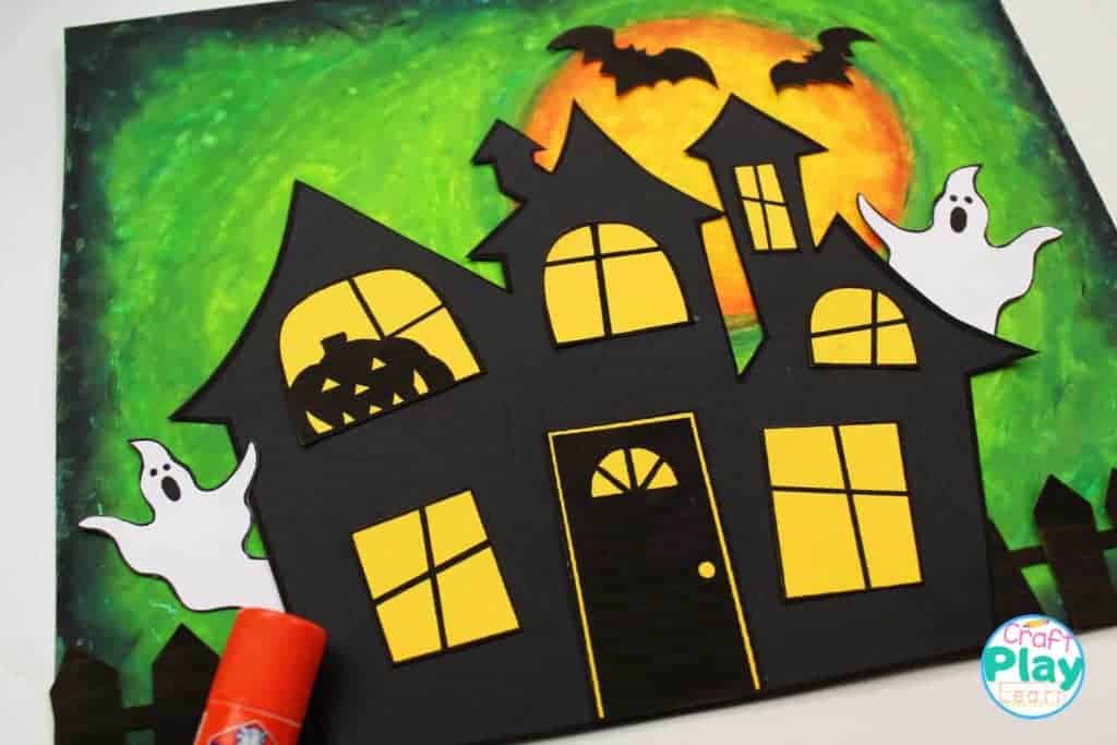 Easy Haunted House Craft