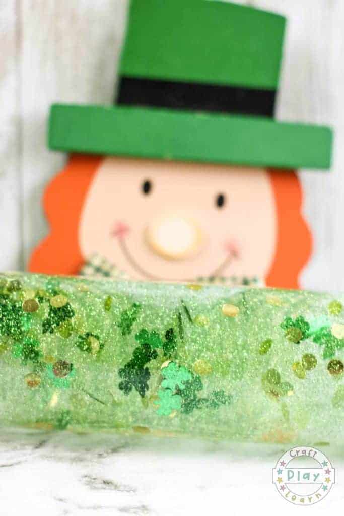 how to make saint patricks day sensory bottle