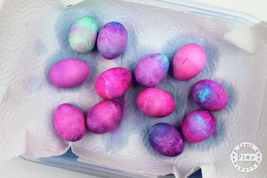 leave dyed eggs to dry
