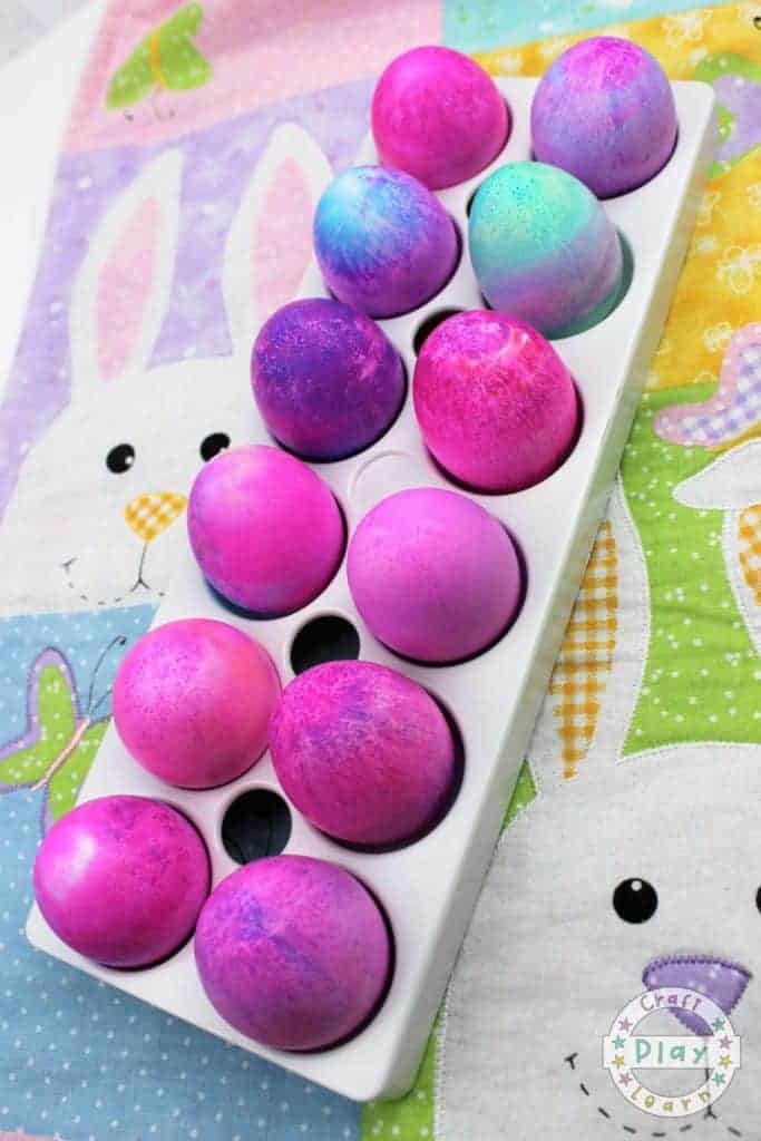 shaving foam dyes eggs